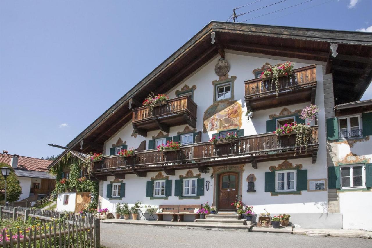Haus Holler Lägenhet Wallgau Exteriör bild
